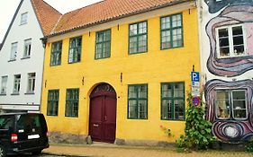 Das Gelbe Haus - Drei Besondere Ferienwohnungen